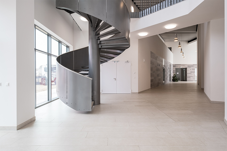 Das neue Tagungs- und Ausbildungszentrum der Stadtwerke Halle von innen